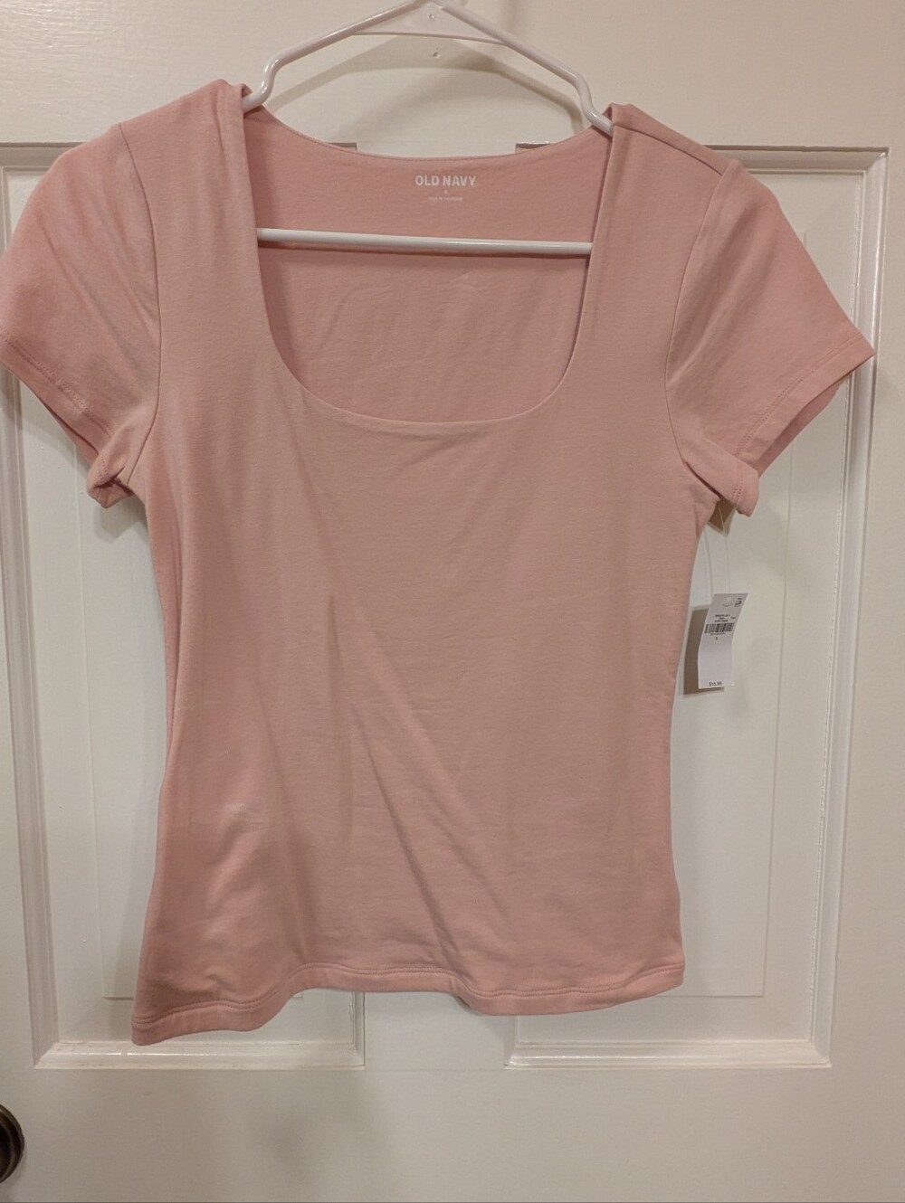 Old Navy Short Sleeve Scoop Neck Tee in Blush Pink
